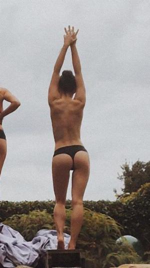Maisie-Williams-Ass.jpg