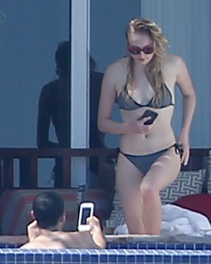 Sophie-Turner-Sexy-3-768x960.jpg