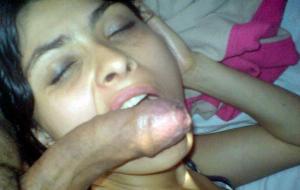gorgeous-gal-sucking-dick.jpg